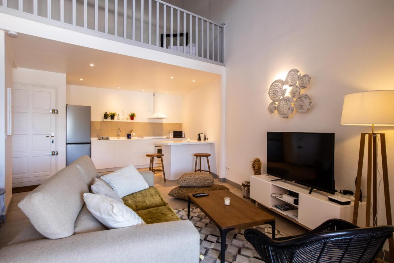 Stunning New Apartment With View Of Orient Bay Quarter of Orleans Εξωτερικό φωτογραφία