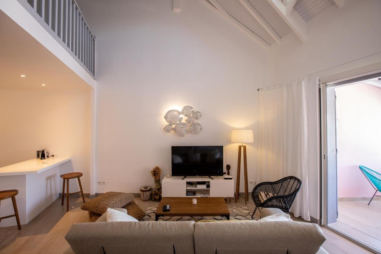 Stunning New Apartment With View Of Orient Bay Quarter of Orleans Εξωτερικό φωτογραφία