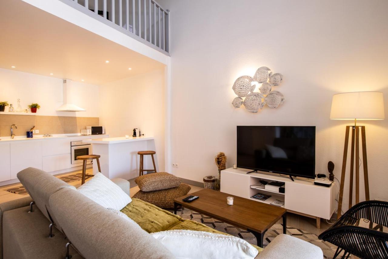 Stunning New Apartment With View Of Orient Bay Quarter of Orleans Εξωτερικό φωτογραφία