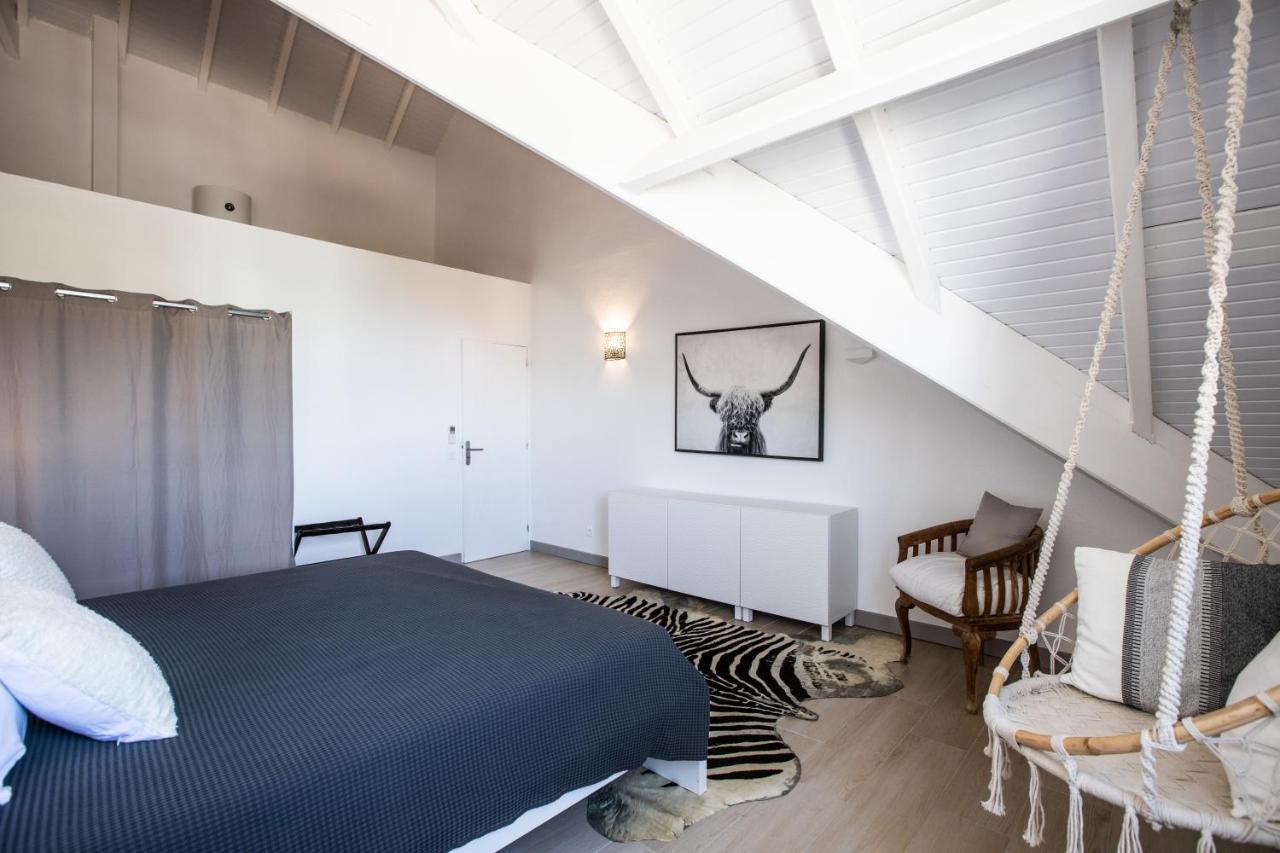 Stunning New Apartment With View Of Orient Bay Quarter of Orleans Εξωτερικό φωτογραφία